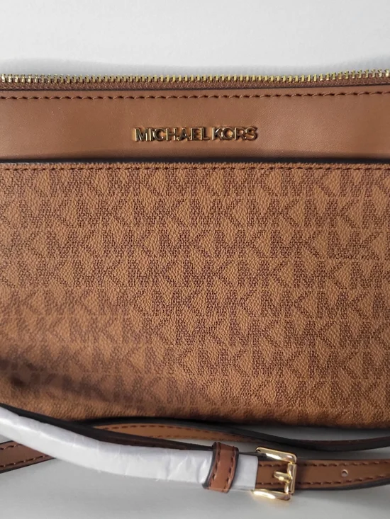 Michael Kors Women's Tan Leather Tote Bag - Picture 9 of 15